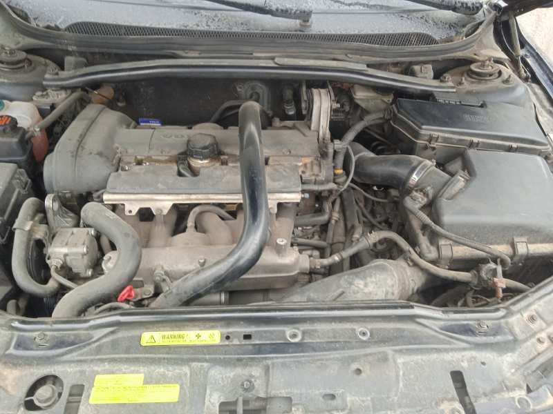 volvo v70 familiar del año 2004