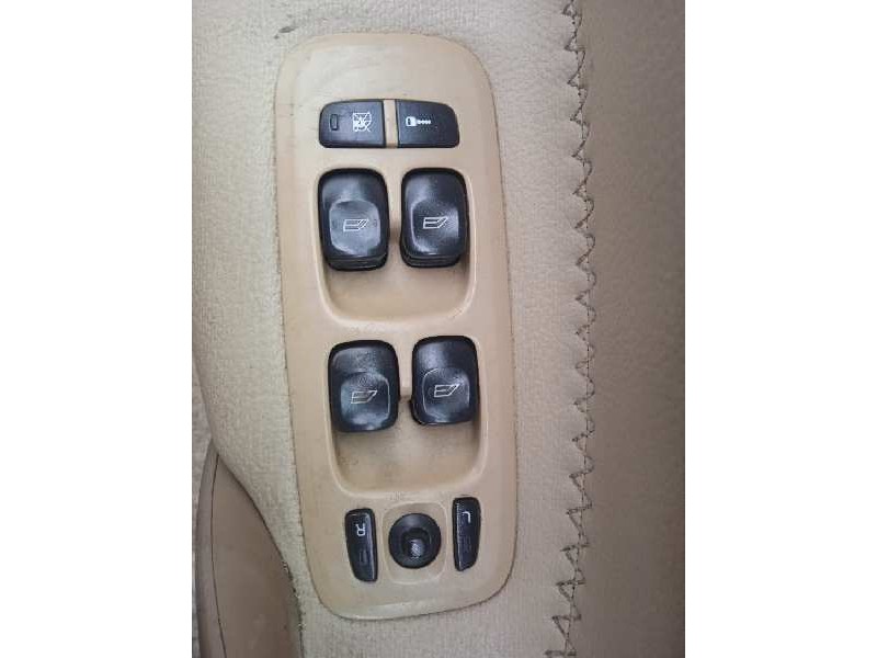 volvo v70 familiar del año 2004