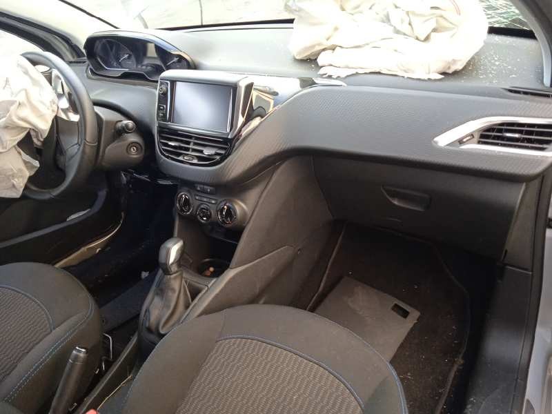 peugeot 208 del año 2018