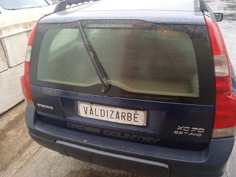 volvo v70 familiar del año 2004