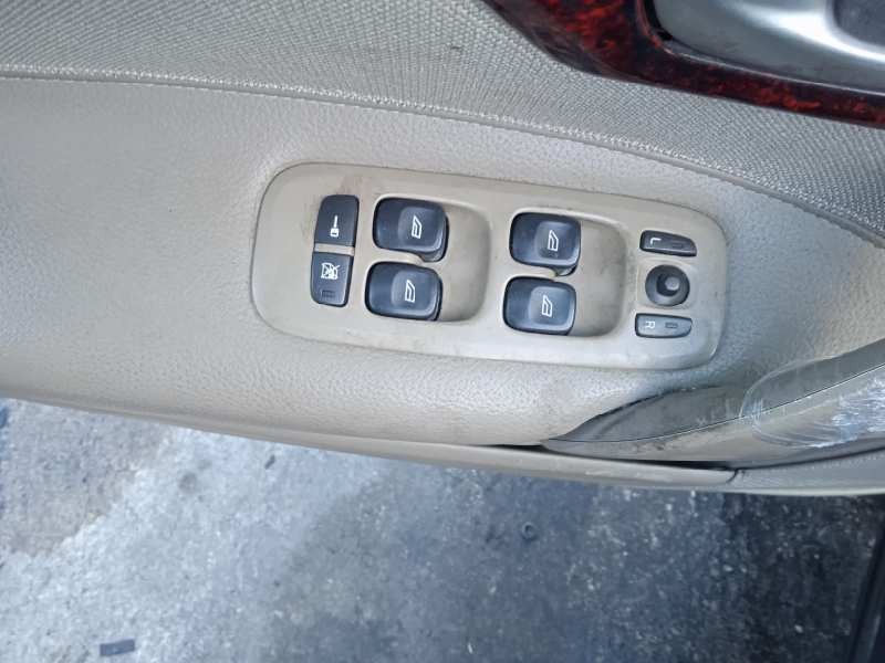 volvo v70 familiar del año 2003