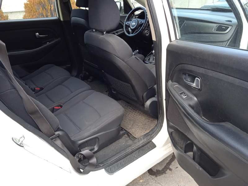 kia carens ( ) del año 2014