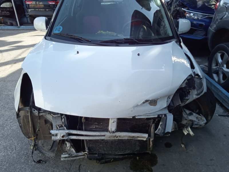 suzuki swift berlina (mz) del año 2010