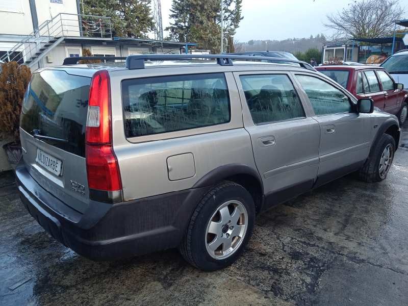 volvo v70 familiar del año 2003