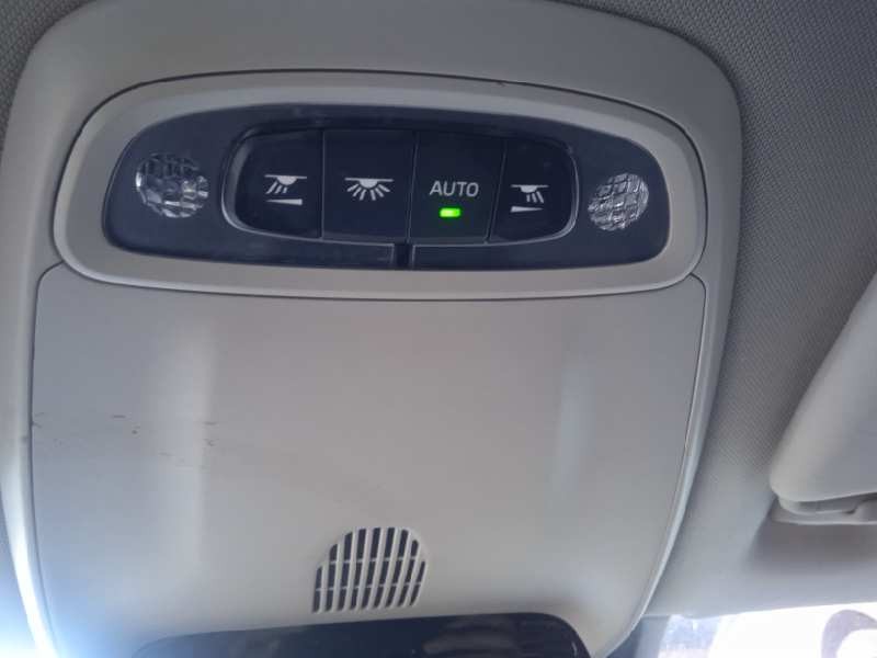 volvo v40 del año 2012