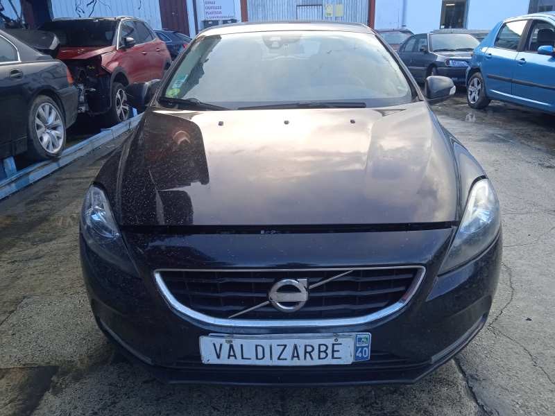 volvo v40 del año 2012