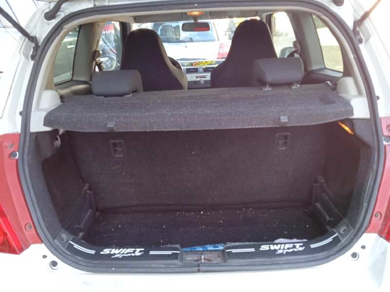 suzuki swift berlina (mz) del año 2010