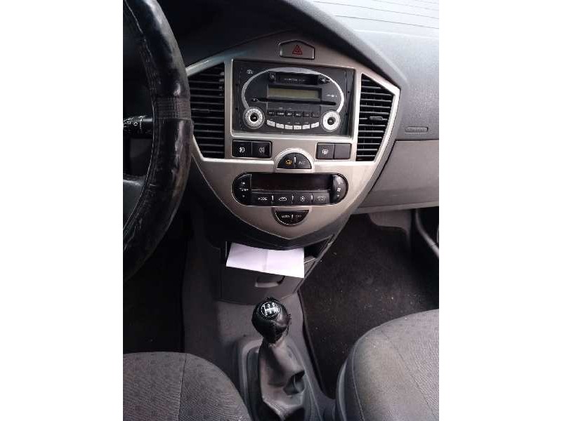 kia carens del año 2005