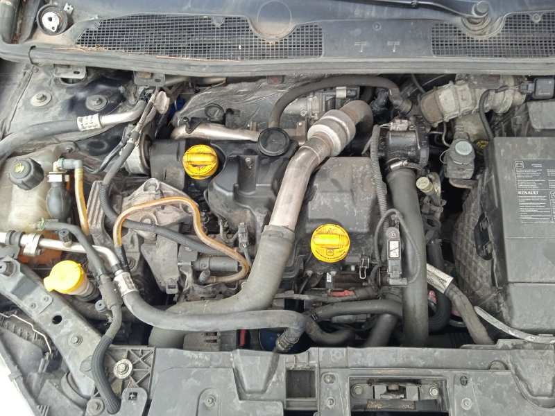 renault megane iii berlina 5 p del año 2009