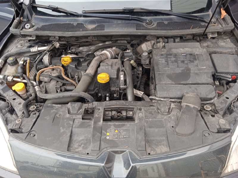 renault megane iii berlina 5 p del año 2009