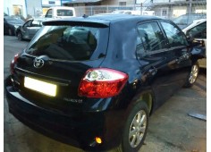 toyota auris del año 2012 2