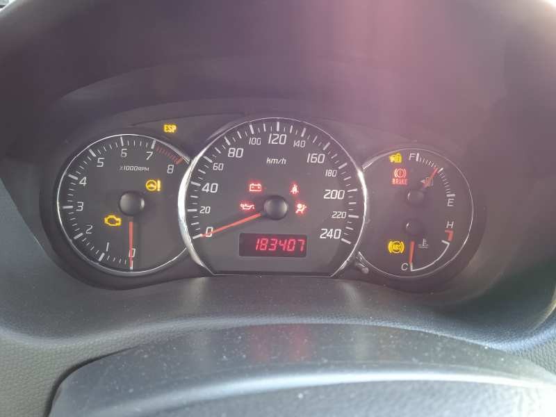 suzuki swift berlina (mz) del año 2010