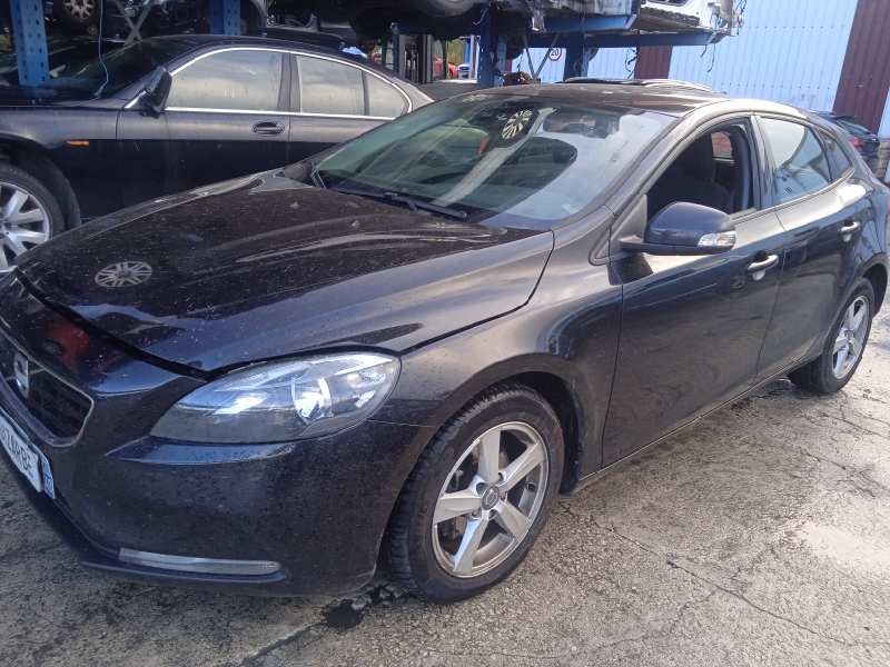 volvo v40 del año 2012