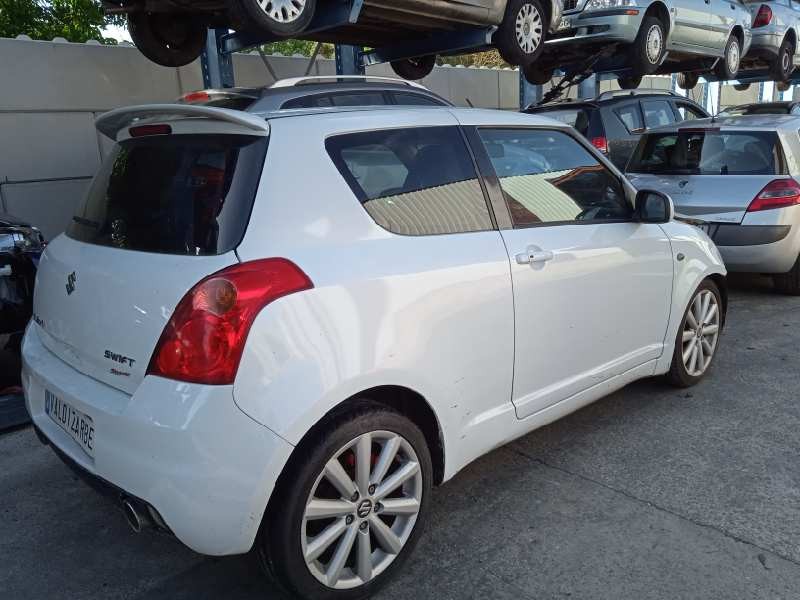 suzuki swift berlina (mz) del año 2010