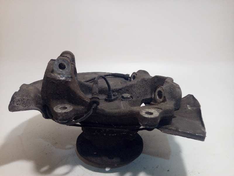 Recambio de mangueta delantera izquierda para bmw serie 5 touring (e61) 530d referencia OEM IAM 31216760953  