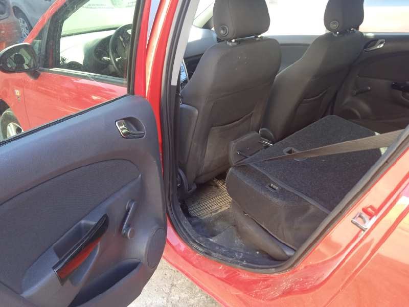 opel corsa d del año 2010