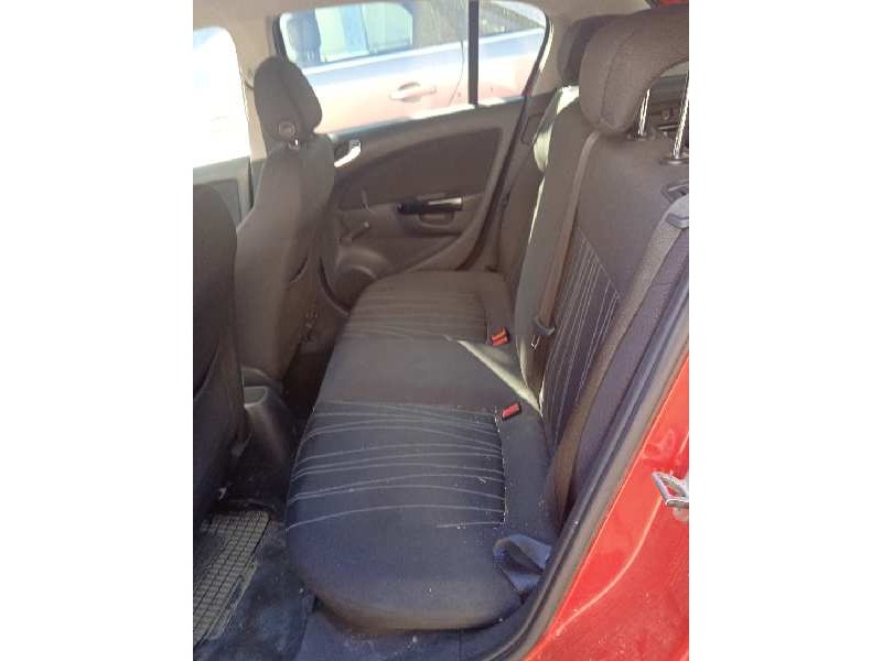 opel corsa d del año 2010