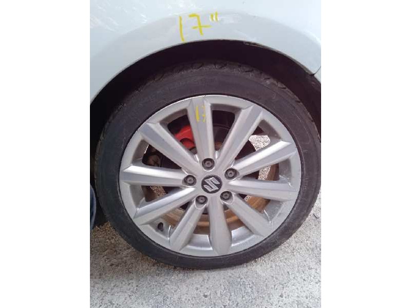 suzuki swift berlina (mz) del año 2010