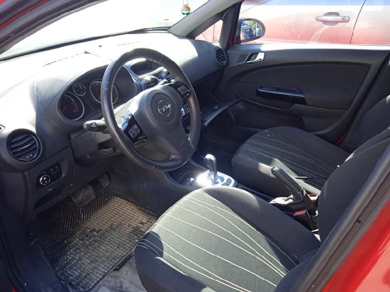 opel corsa d del año 2010