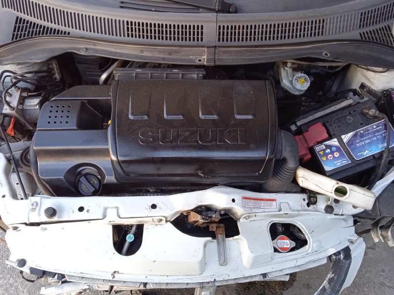 suzuki swift berlina (mz) del año 2010