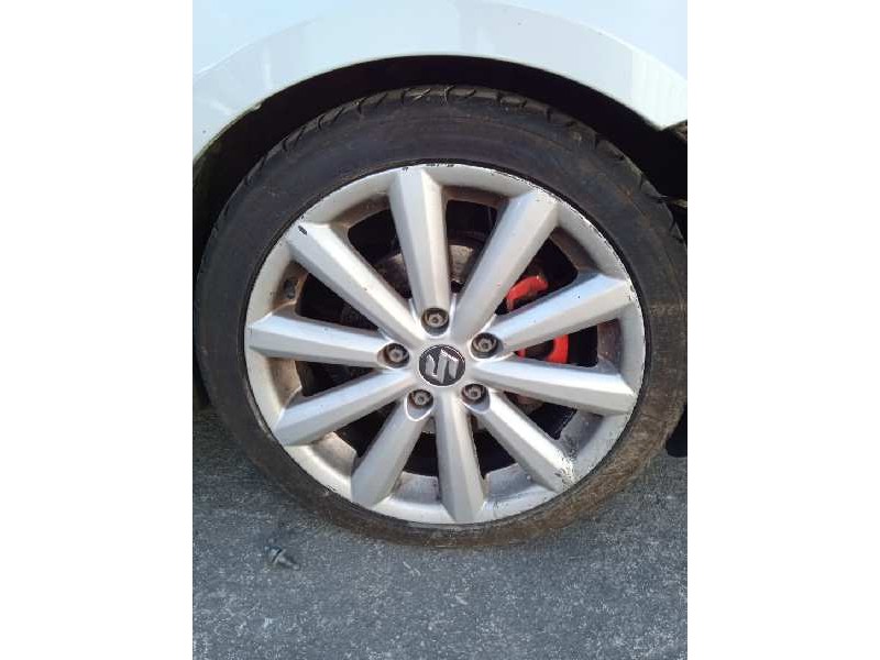 suzuki swift berlina (mz) del año 2010