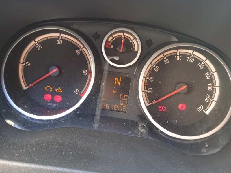 opel corsa d del año 2010