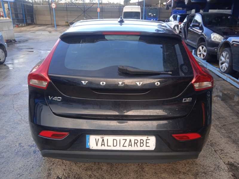 volvo v40 del año 2012