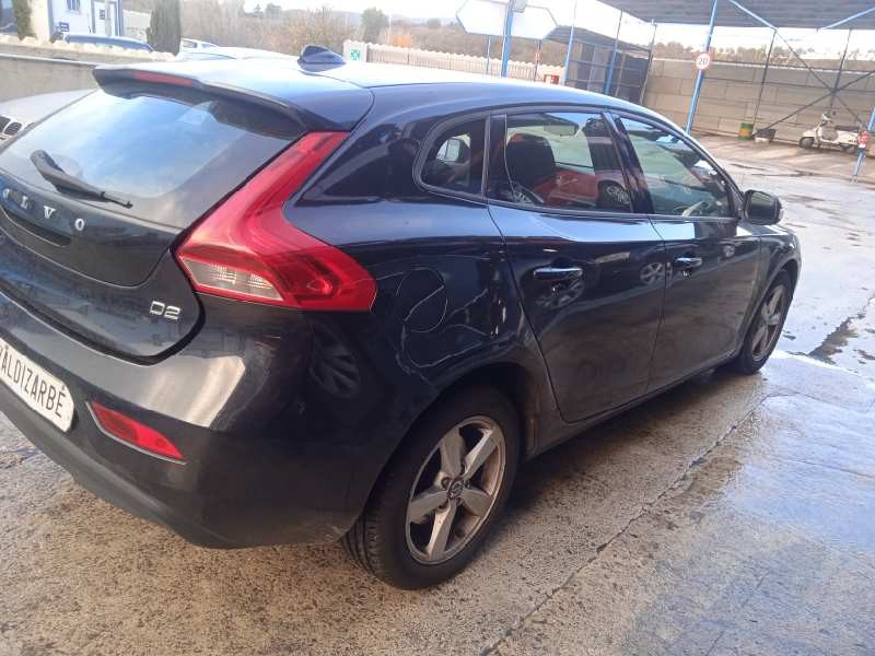 volvo v40 del año 2012