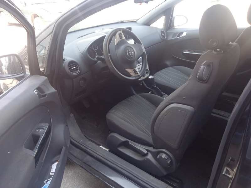 opel corsa d del año 2008