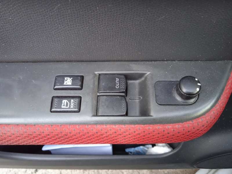 suzuki swift berlina (mz) del año 2010