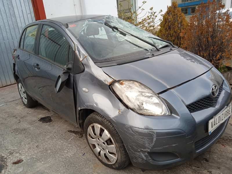 toyota yaris del año 2009