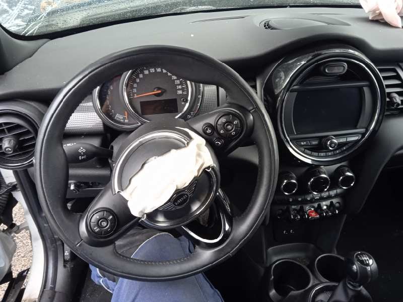 mini mini 5-trg. (f55) del año 2019