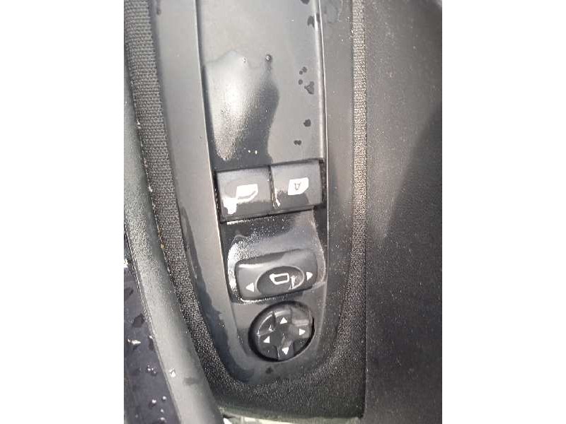 peugeot 208 del año 2017