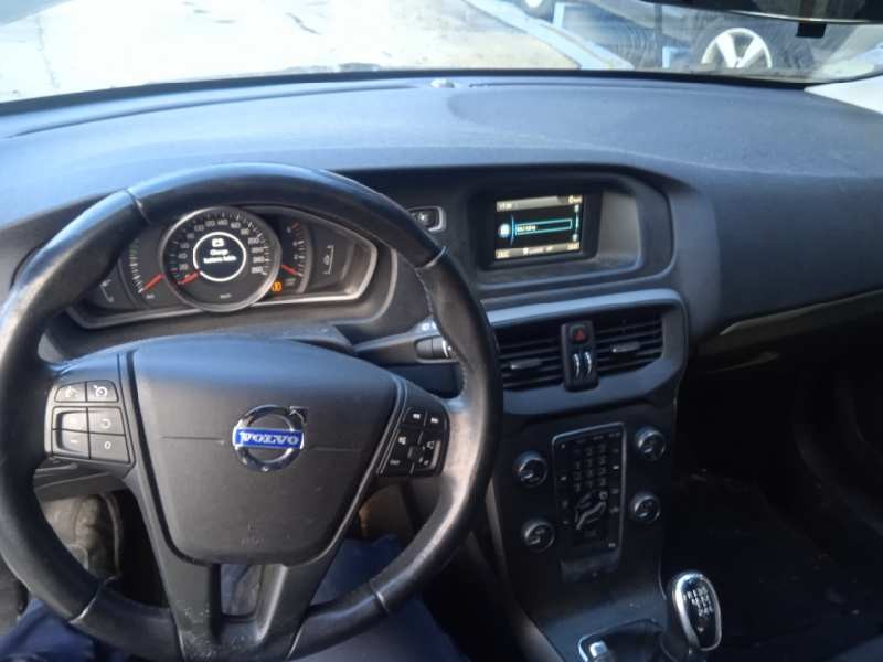 volvo v40 del año 2012