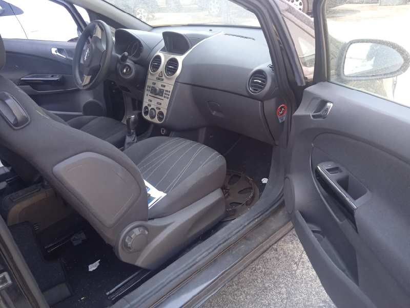 opel corsa d del año 2008