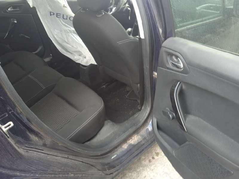 peugeot 208 del año 2017