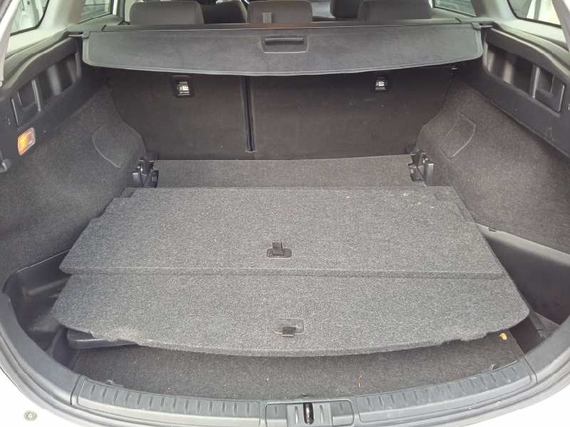 toyota auris touring sports (e18) del año 2015