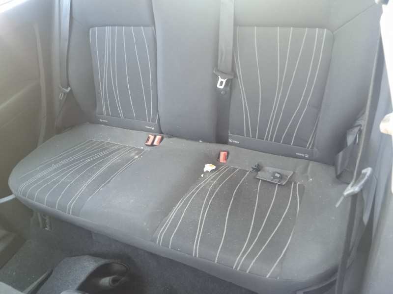 opel corsa d del año 2008