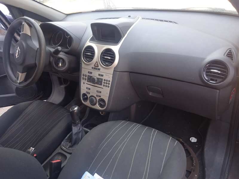 opel corsa d del año 2008