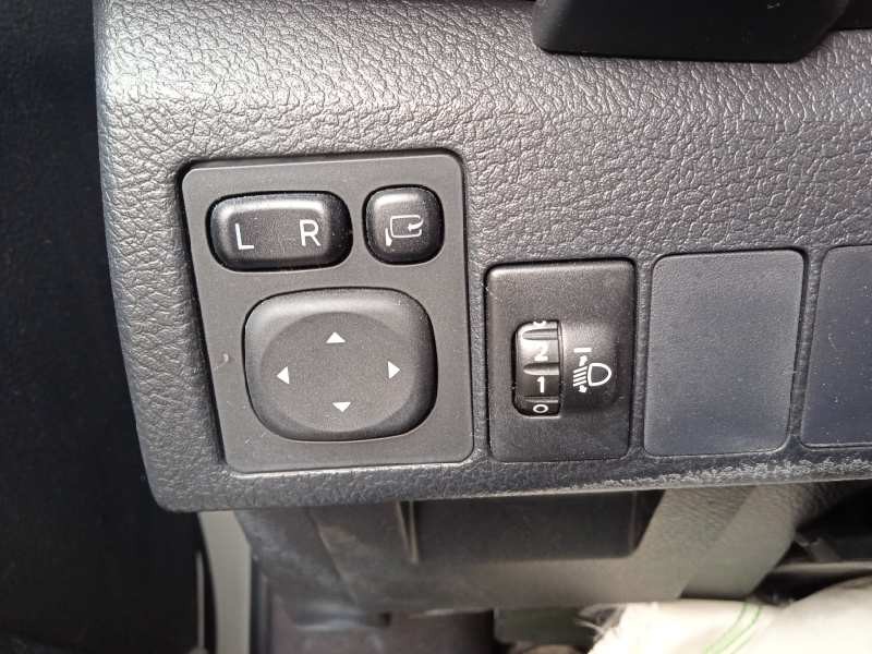 toyota auris touring sports (e18) del año 2015