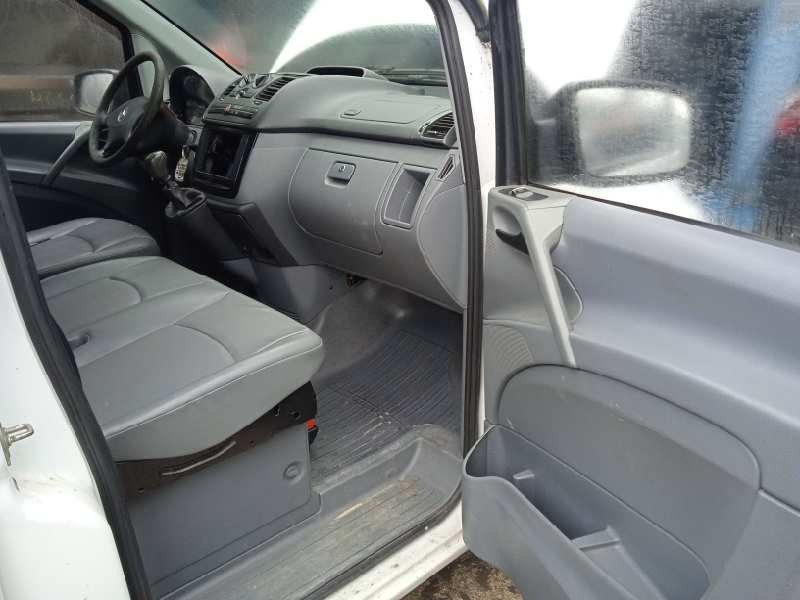 mercedes-benz vito (w639) basic, combi del año 2010
