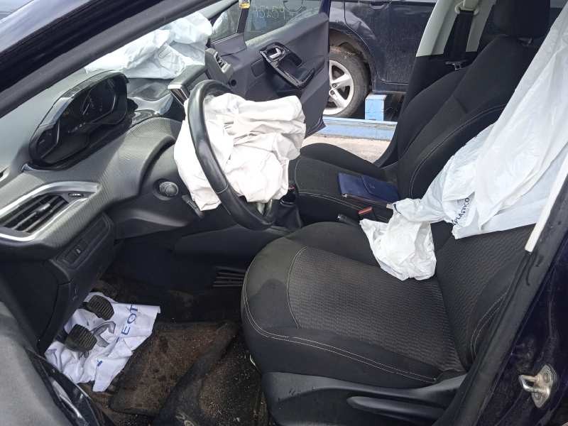 peugeot 208 del año 2017