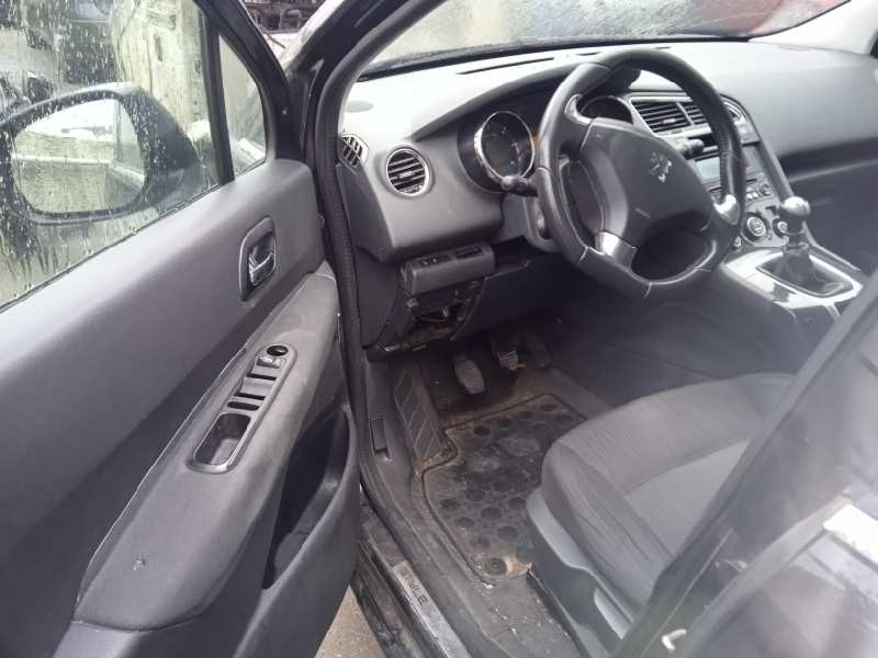 peugeot 5008 del año 2013