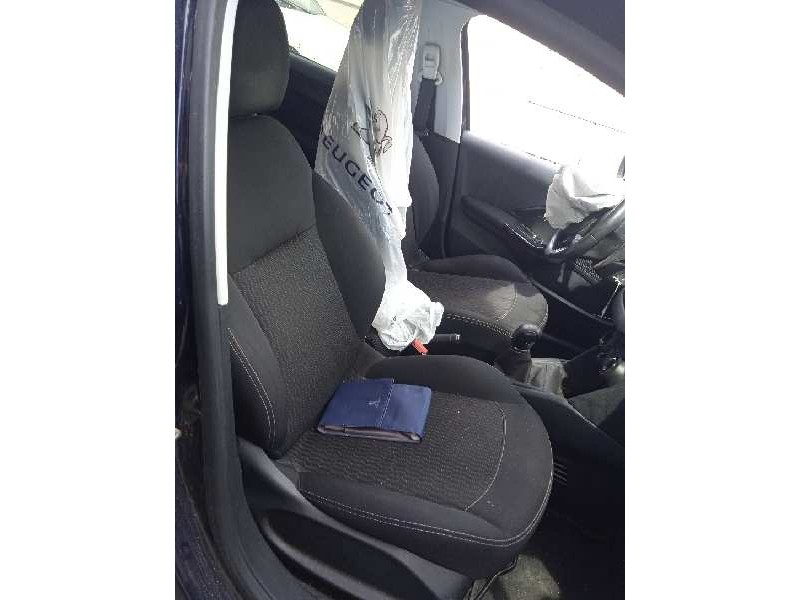 peugeot 208 del año 2017