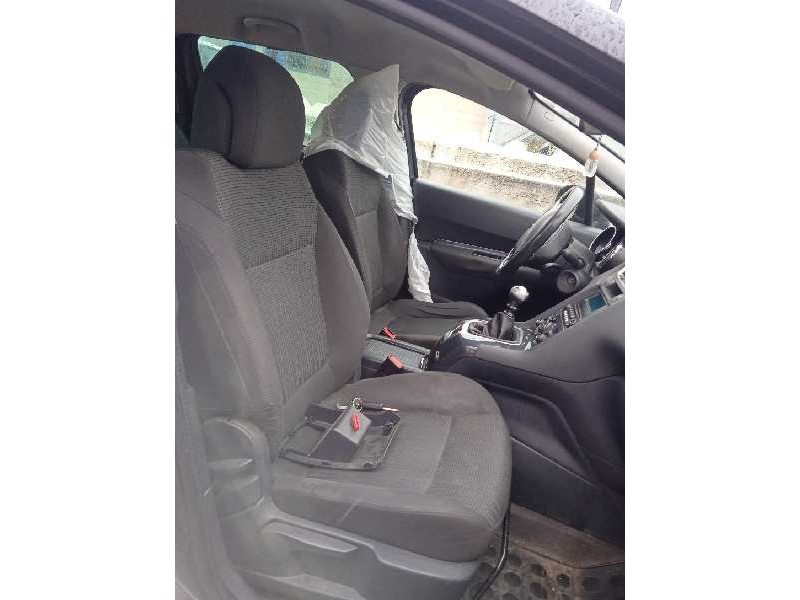 peugeot 5008 del año 2013