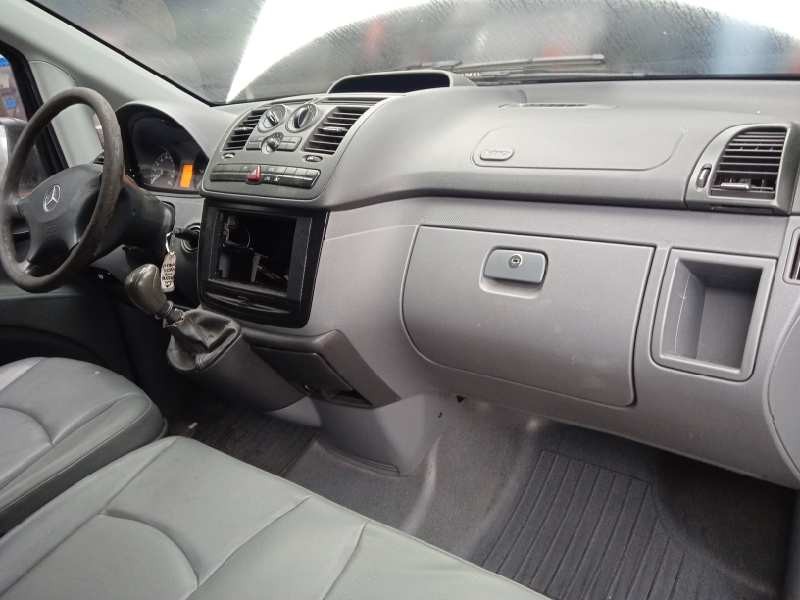 mercedes-benz vito (w639) basic, combi del año 2010