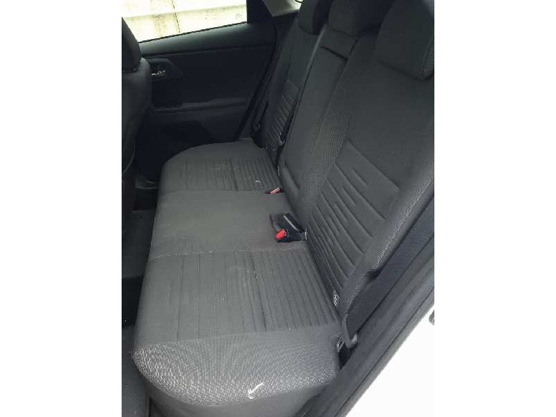 toyota auris touring sports (e18) del año 2015