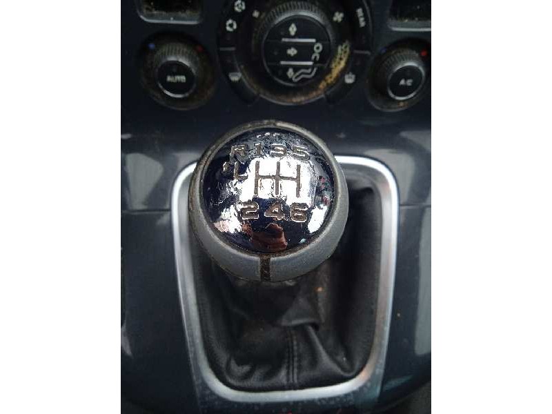 peugeot 5008 del año 2013