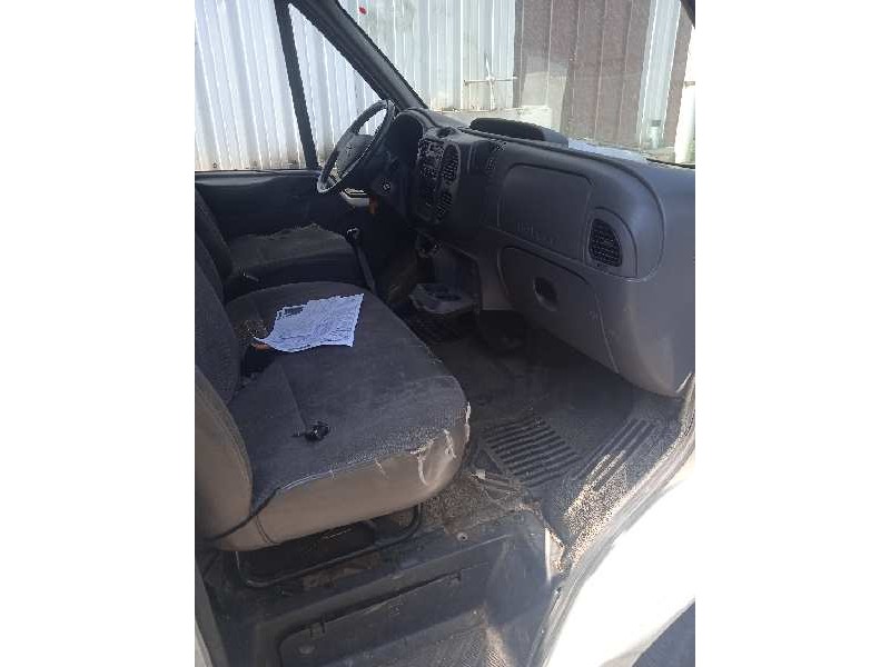 ford transit caja cerrada, media (fy) (2000 =>) del año 2004