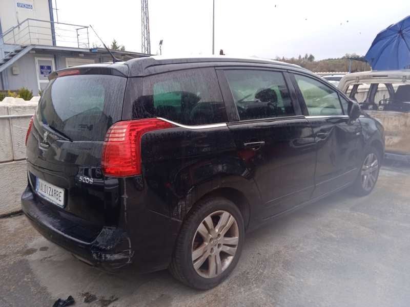 peugeot 5008 del año 2013